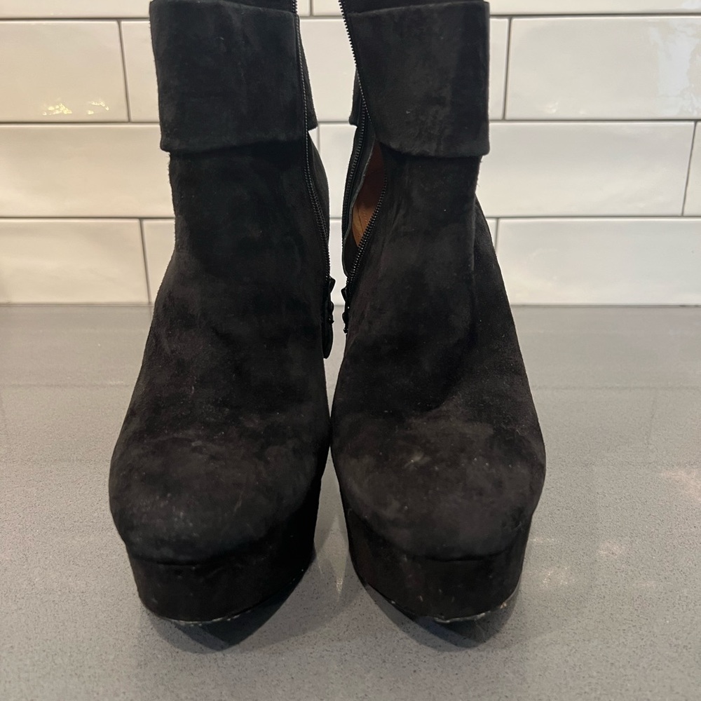 Via Spiga ~ Demetra Black Suede zipper platform ankle boot Size 10 - Picture 2 of 13